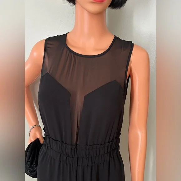 JUMPSUIT BCBG MAXAZRIA
BLACK KIARA SILK
SLEEVE - Picture 8 of 9